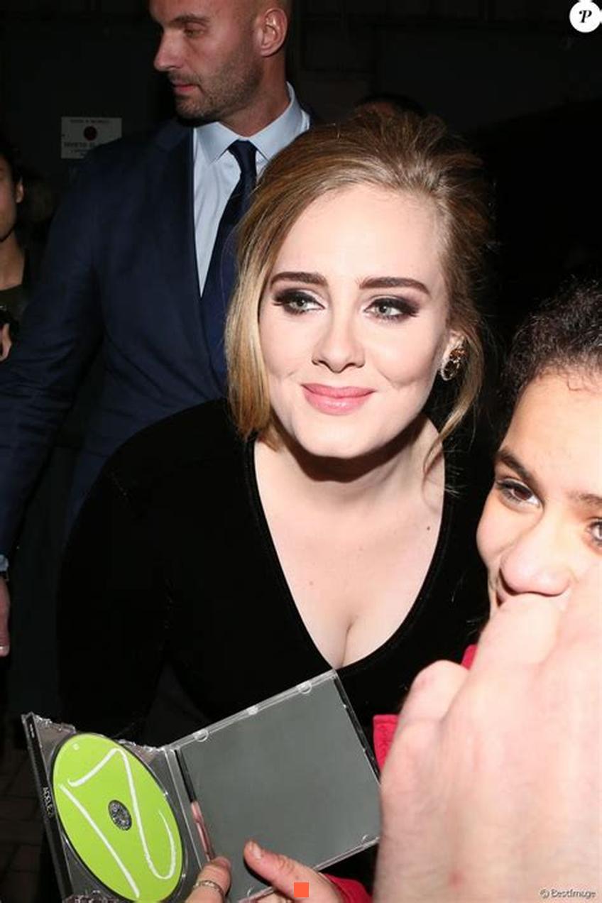 Adele a dit oui à Rich Paul. Après plusieurs mois de spéculations, l'interprète de Hello a confirmé la rumeur lors d'un spectacle auquel elle a assisté et c'est The Telegraph qui a annoncé la nouvelle, mardi 21 novembre dernier.