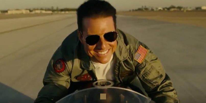 Are the actors flying in top gun 2