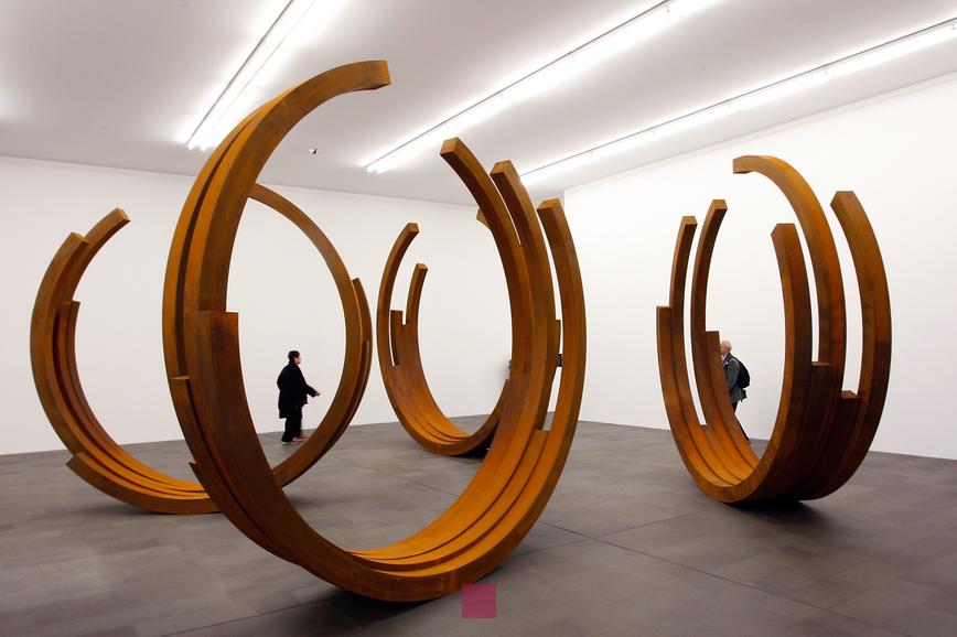 bernar venet fortune