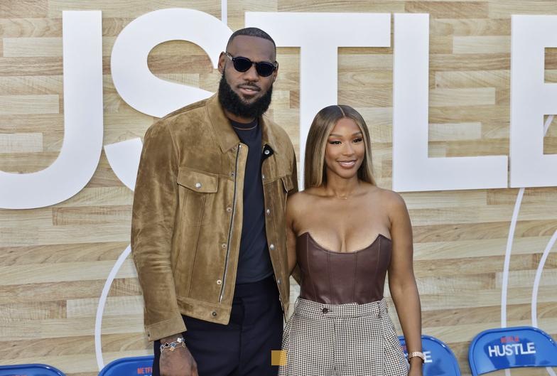 La relation unique de Savannah James : un lien indéfectible avec LeBron et un engagement philanthropique