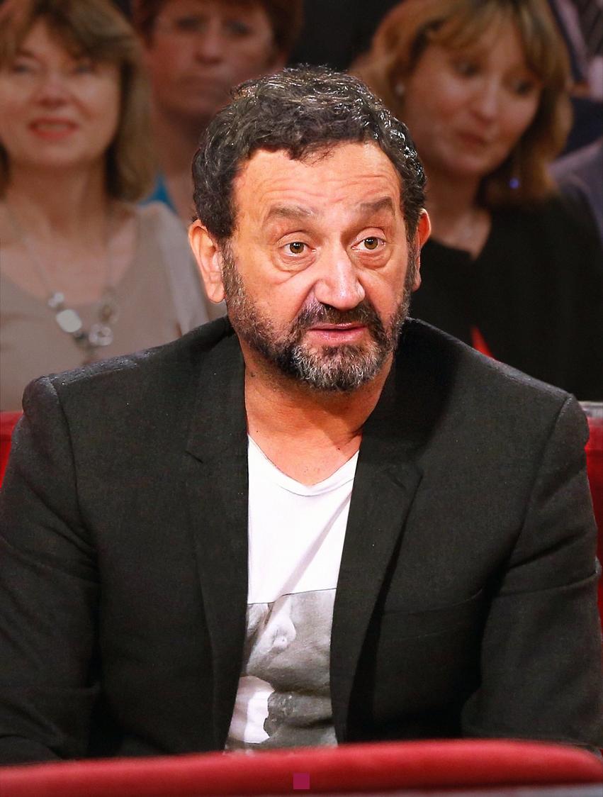 quelle est la nationalité de cyril hanouna